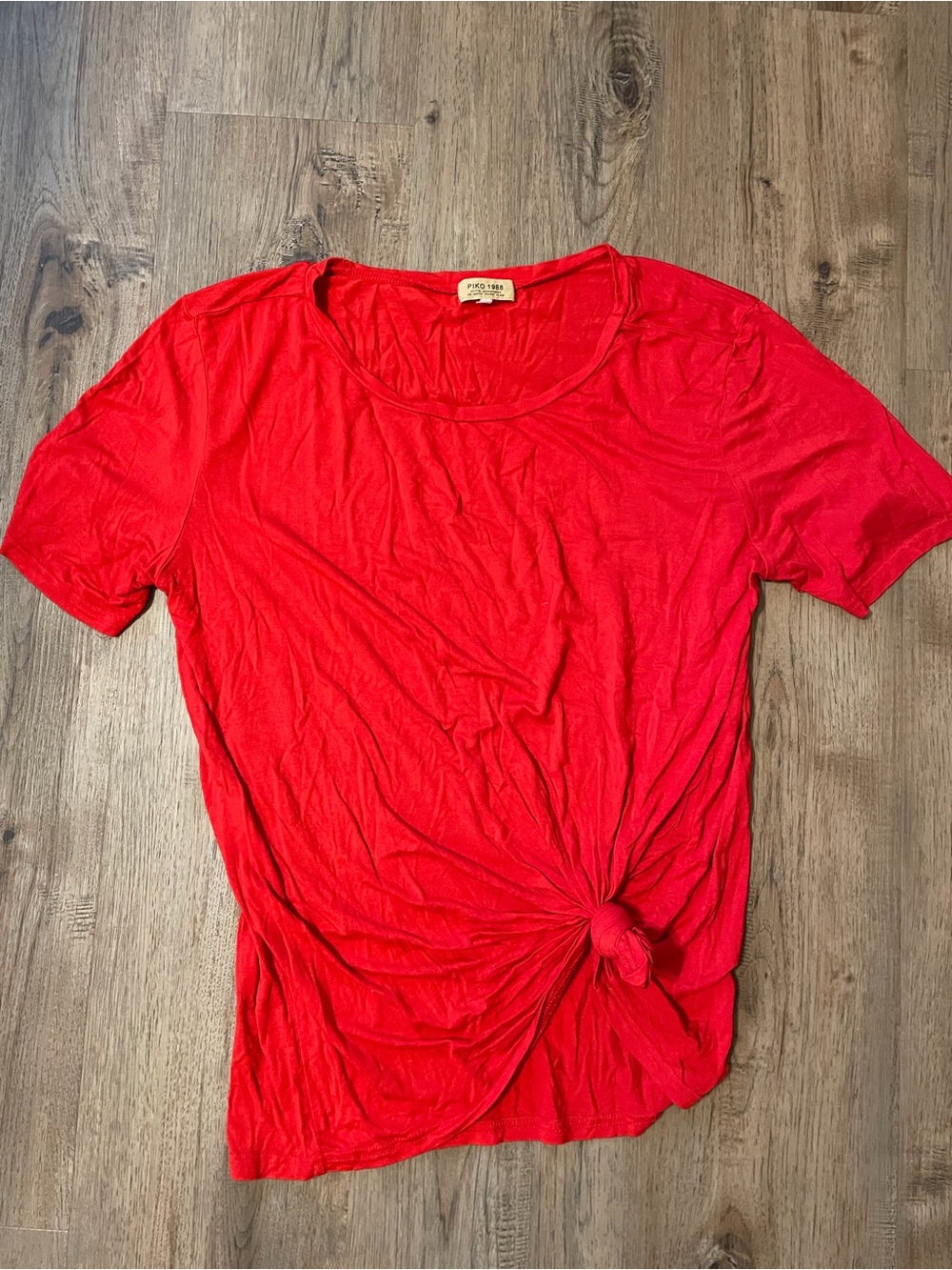 Piko 1988 Red Short Sleeve Knot Tee